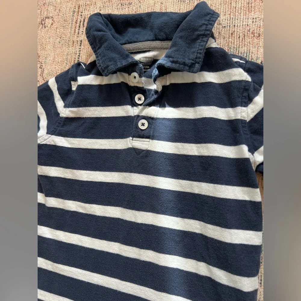 Old Navy Kids Polo in Navy and White Stripes